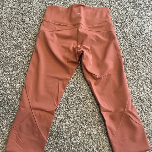 Lululemon Cropped fast and free crops - Picture 2 of 3